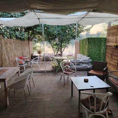 Zmajevo Gnezdo Ii Water House Villa Belgrade