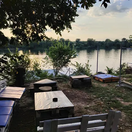 Zmajevo Gnezdo Ii Water House Villa