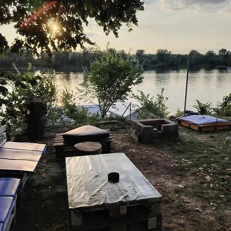 Zmajevo Gnezdo Ii Water House Villa